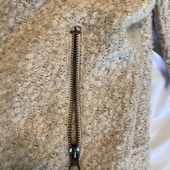 Woman’s Forever21 jacket - Picture 4 of 8